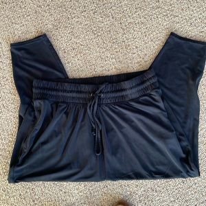 Fabletics women’s black joggers 1X